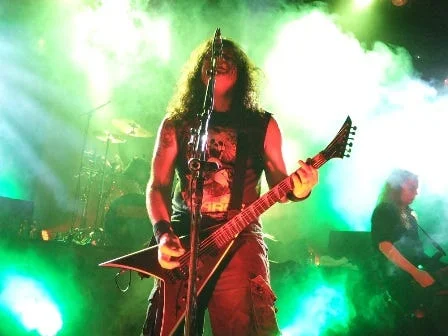 Input picture 448x336 (Source: metaltraveller.com)